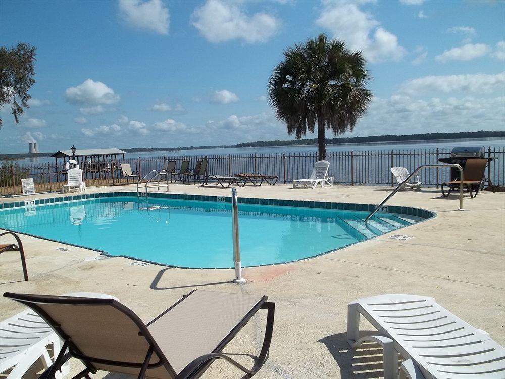 Crystal Cove Riverfront Resort Палатка Экстерьер фото
