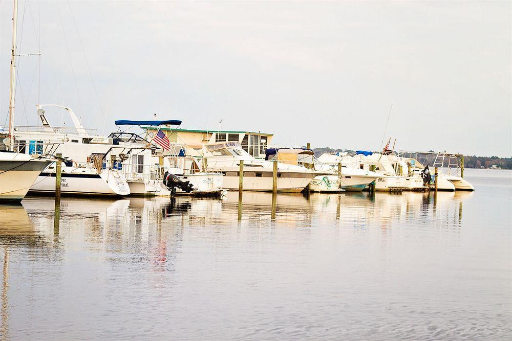Crystal Cove Riverfront Resort Палатка Экстерьер фото